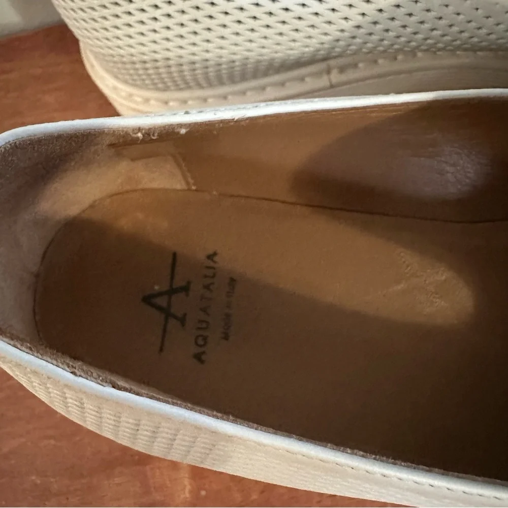 Aquatalia Kay Wedge Slip On Loafer Sneakers Embossed Size 7.5